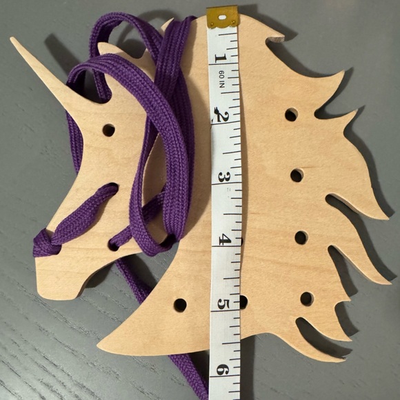 Unicorn l wooden | lacing board | toddlers - Picture 4 of 4